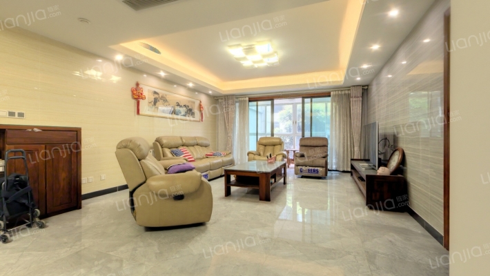 海伦国际二期二手房实景图