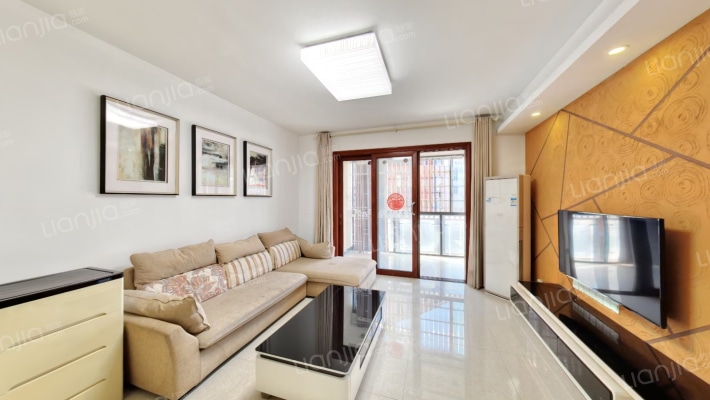 麓山里二手房实景图