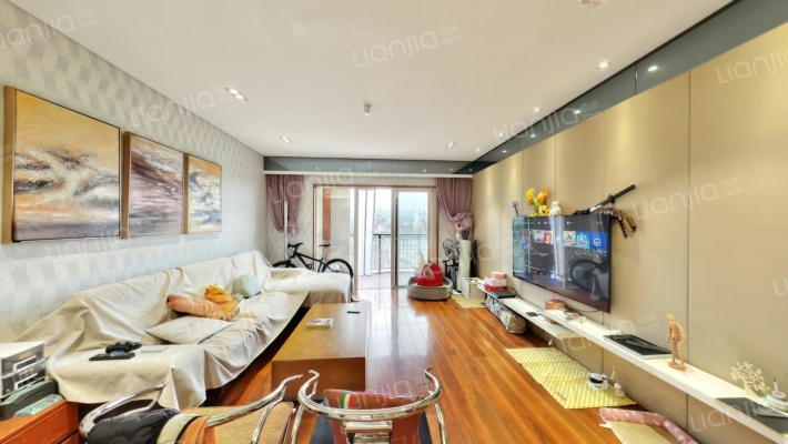 龙湖江与城海茨堡二手房实景图