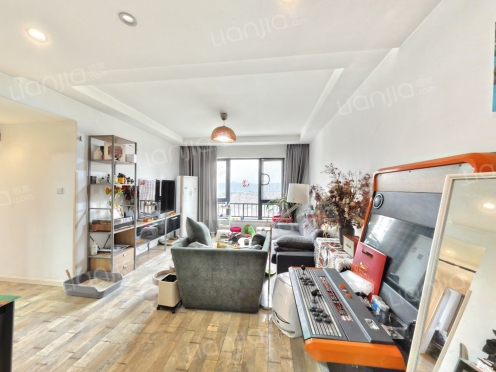 整租·龙湖源著南区 3室2厅 南/西