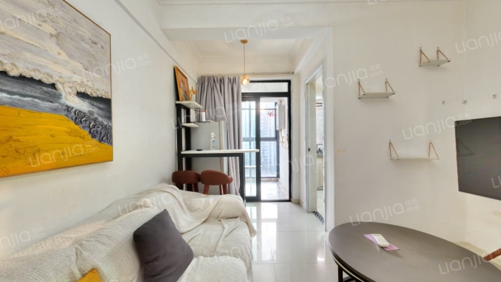 罗兰小镇二手房实景图