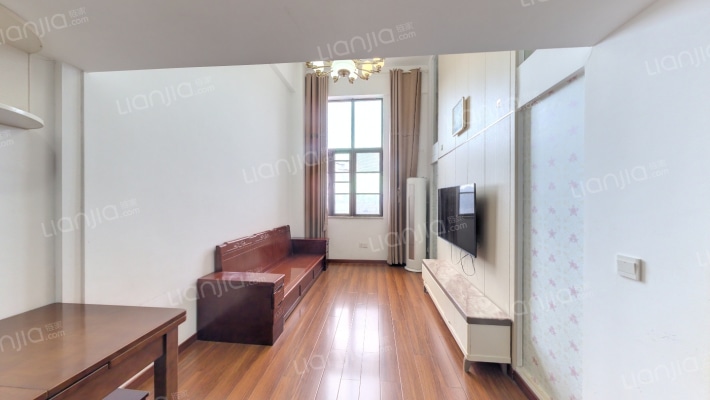 礼步湖壹号二手房实景图