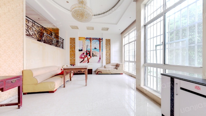 聆湖别苑二手房实景图