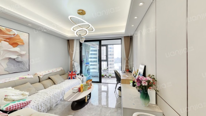 钰龙旭辉半岛和岸二手房实景图