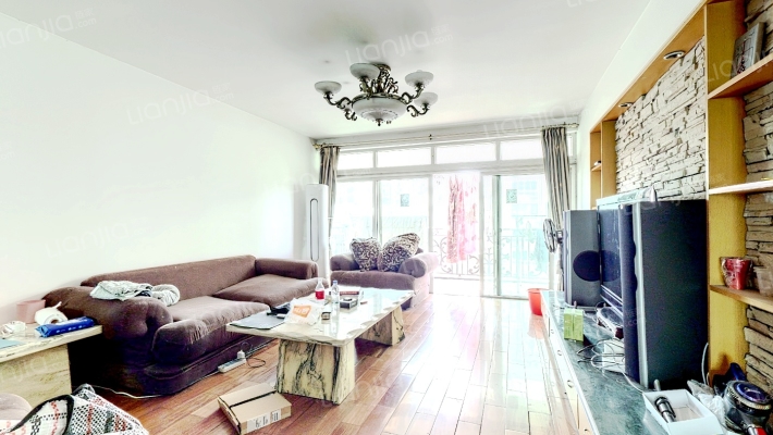 中江花园二手房实景图