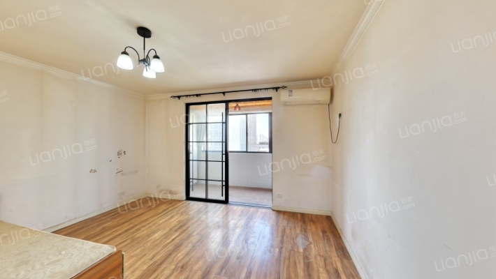 伟世佳苑二手房实景图