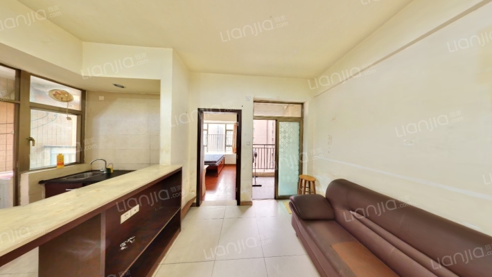 利嘉苑二手房实景图