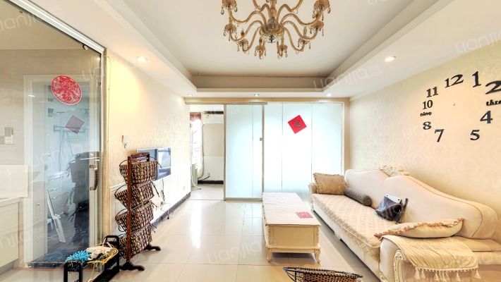 鸿铭中心二手房实景图