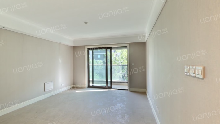 融创空港宸院二手房实景图