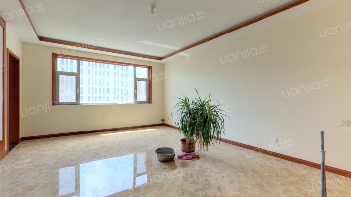 普利斯花园二手房实景图