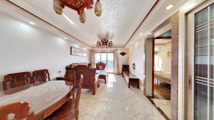 嘉信绿景花园二手房实景图