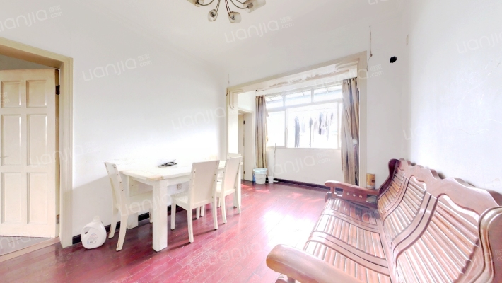 支矶石街20号二手房实景图