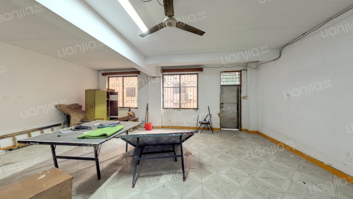 沙园新邨别墅二手房实景图