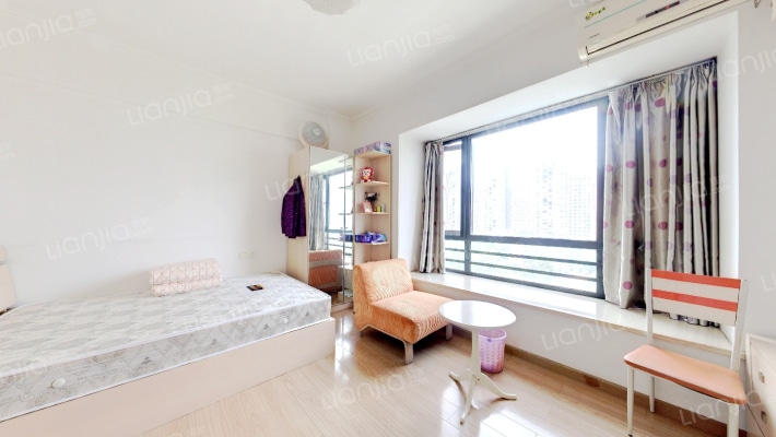 东润上域二手房实景图