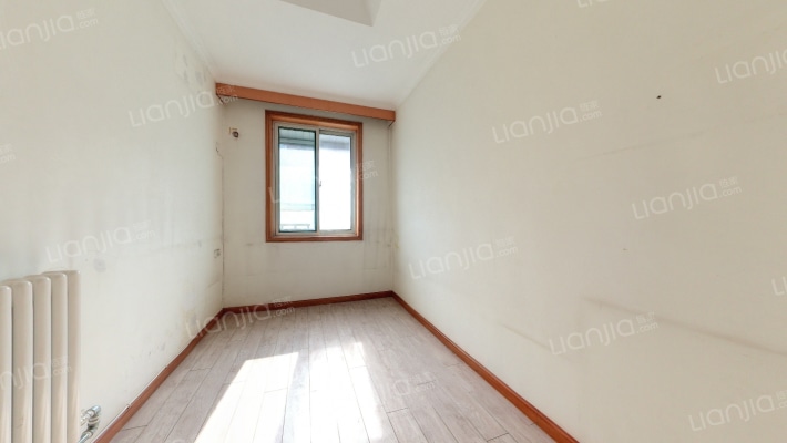 纬三路二手房实景图