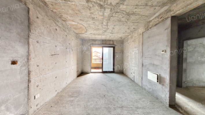 天诚蔷薇公馆二手房实景图