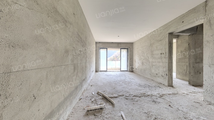 港航华庭二手房实景图