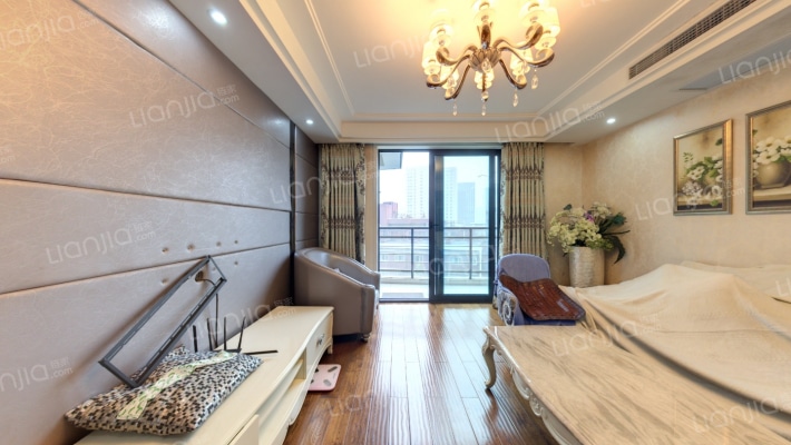 枫华府第二手房实景图