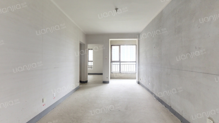 急售天伦湾嘉园南向两居，76平米，42万可议-客厅