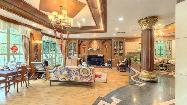 白云堡豪苑二手房实景图