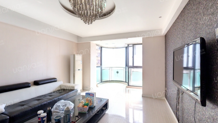 假日花园二手房实景图