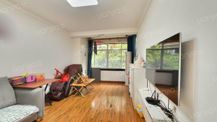 安静社区二手房实景图