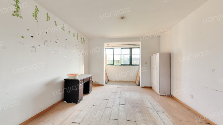 天景山公寓春秀苑二手房实景图