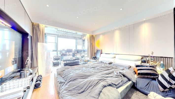 新月翡翠园二手房实景图