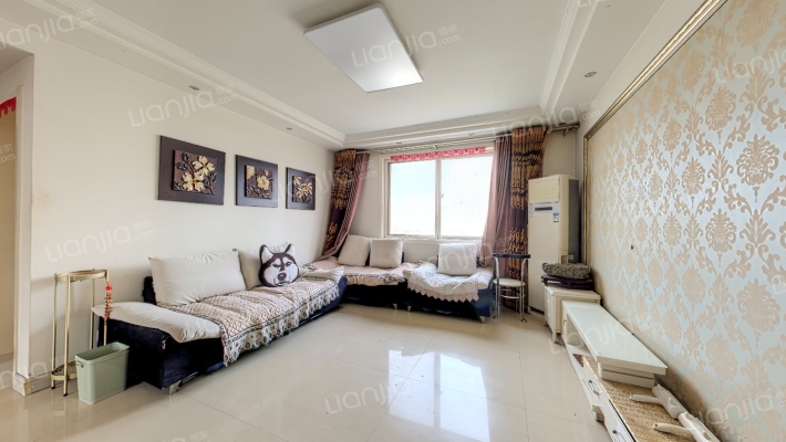 宏宇金色里程二手房实景图