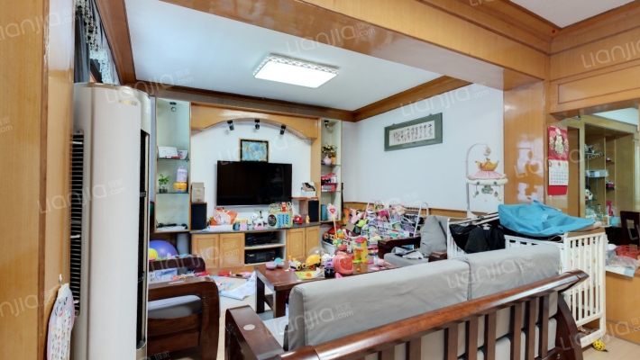 南江公寓二手房实景图