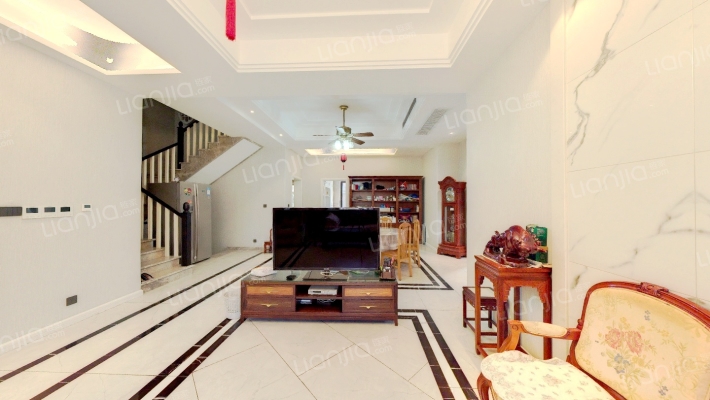 英郡领誉二手房实景图