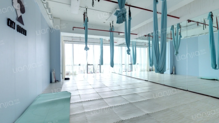 万科中心二手房实景图