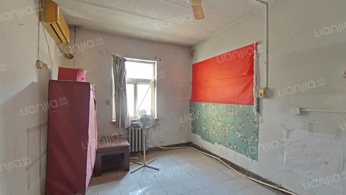 矿山局宿舍楼二手房实景图