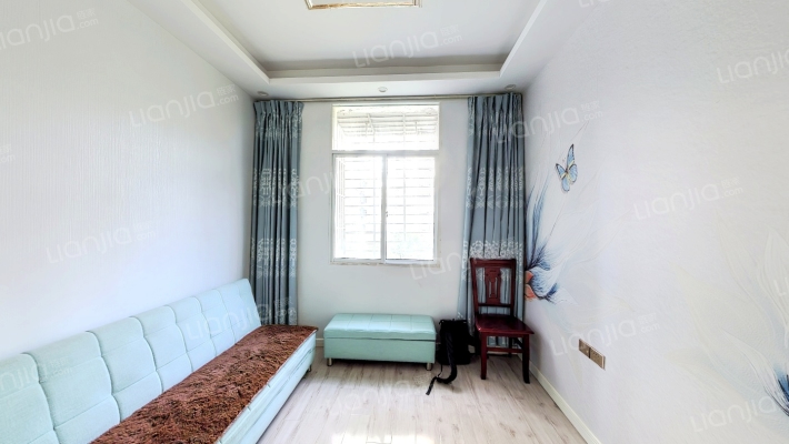 大西门广场西栋二手房实景图