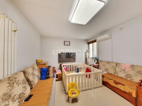 晋安路大三室，繁华地段，二楼，还有露台