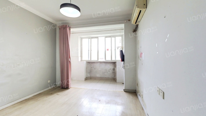 万航小区二手房实景图