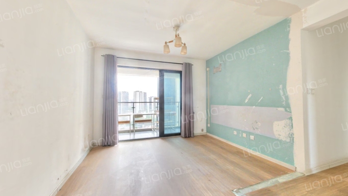 招商中央华城2期二手房实景图