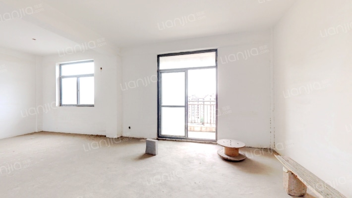 龙辰丽湾二手房实景图