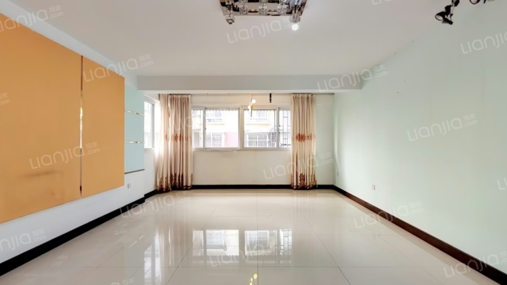 神舟花园南区二手房实景图