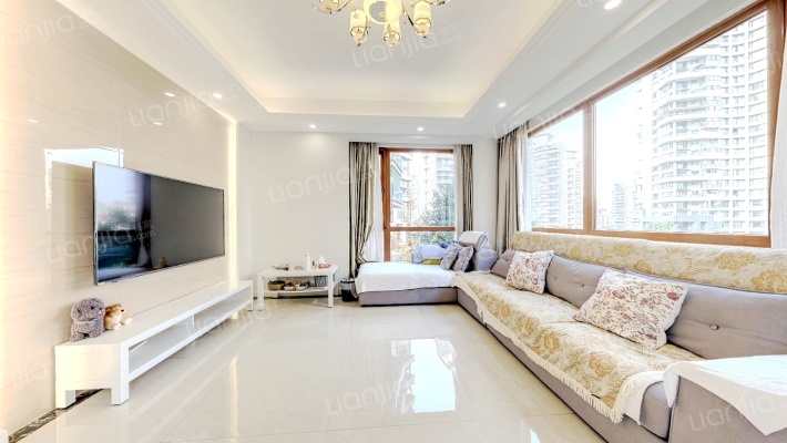 麓山国际半月湾二手房实景图