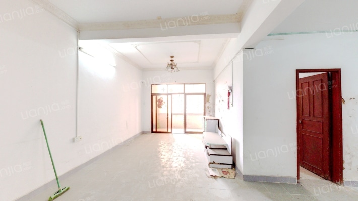 新城滨江路八号之一二手房实景图