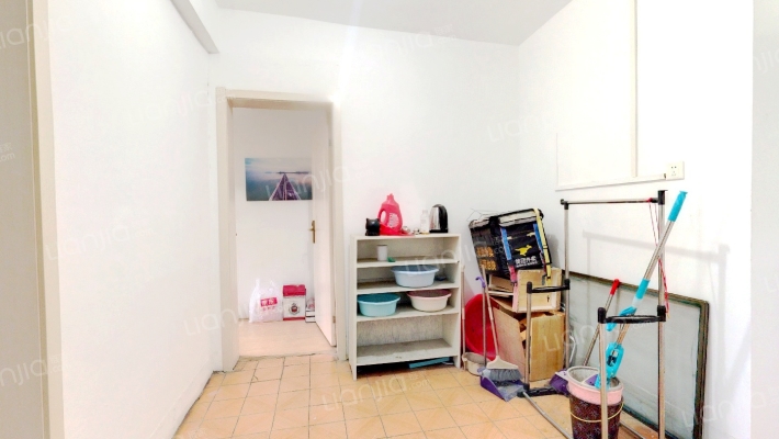 西湾新村二手房实景图