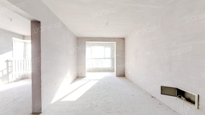 卢浮盛典二手房实景图