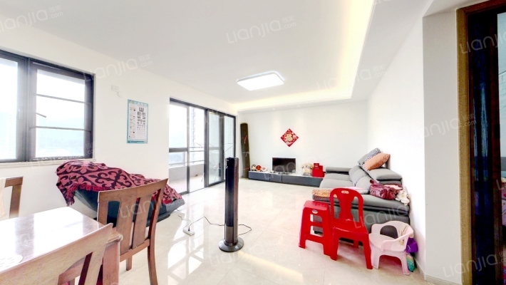 越秀东坡二手房实景图