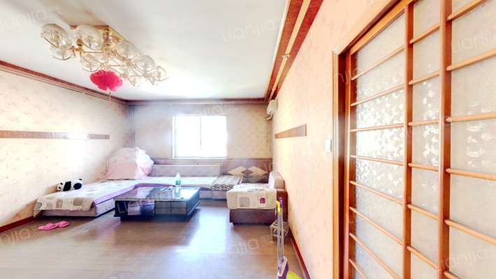 金新花园小区二手房实景图