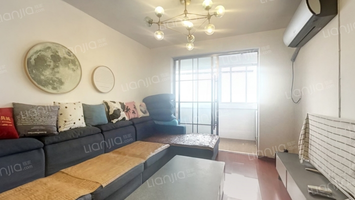 中建彩虹阁二手房实景图