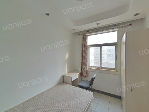 合租·山东路（中央商务区） 3居室 东卧