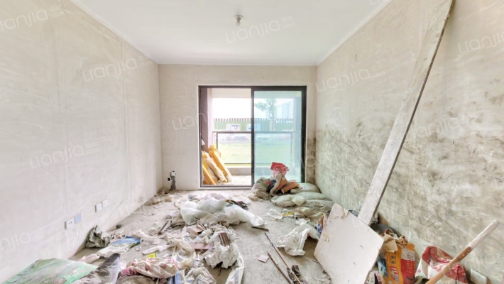 港龙美的未来映二手房实景图