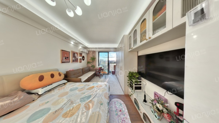 泷景六期汇景峰二手房实景图