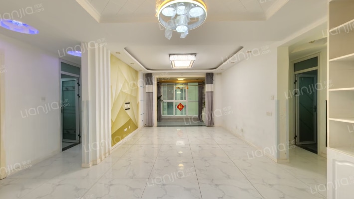 海伦国际三期二手房实景图